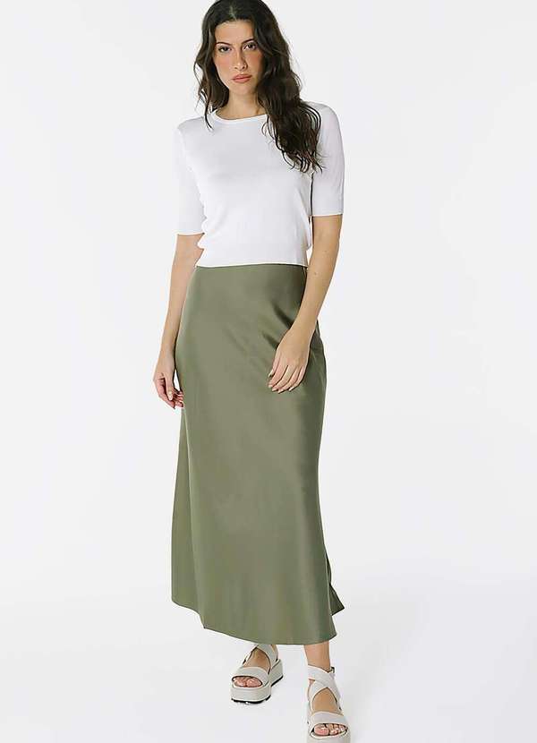 looks saia de cetim casual