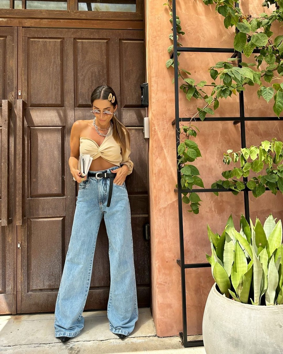 calça wide leg jeans looks casuais