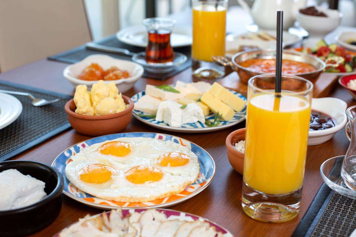 mesa posta café da manhã dia a dia