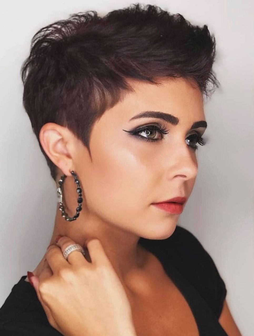 cabelo curto para rosto coração