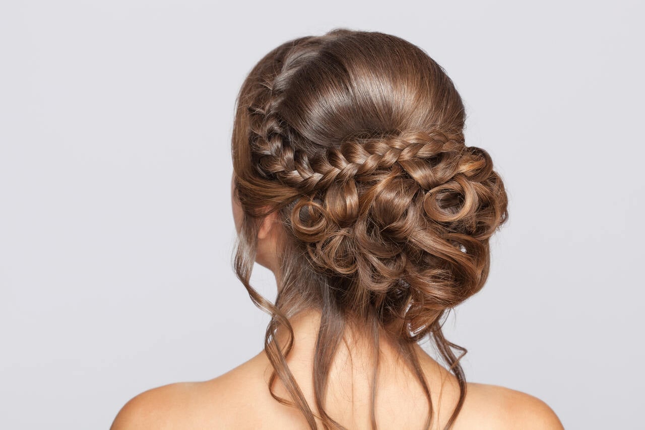 penteados para formatura com tiara