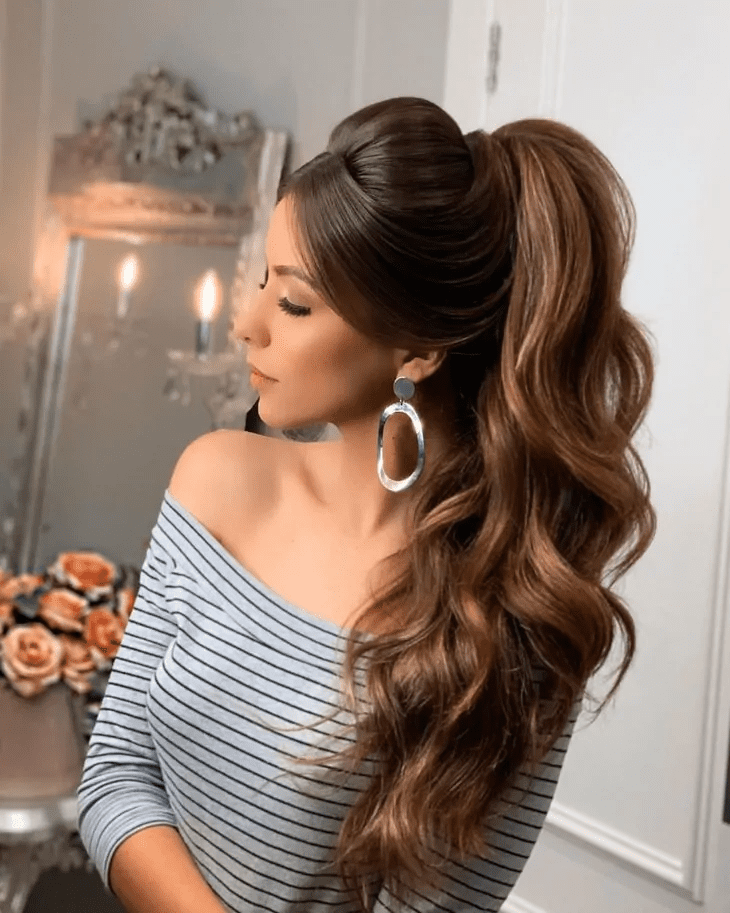 penteados para formatura cabelo cacheado