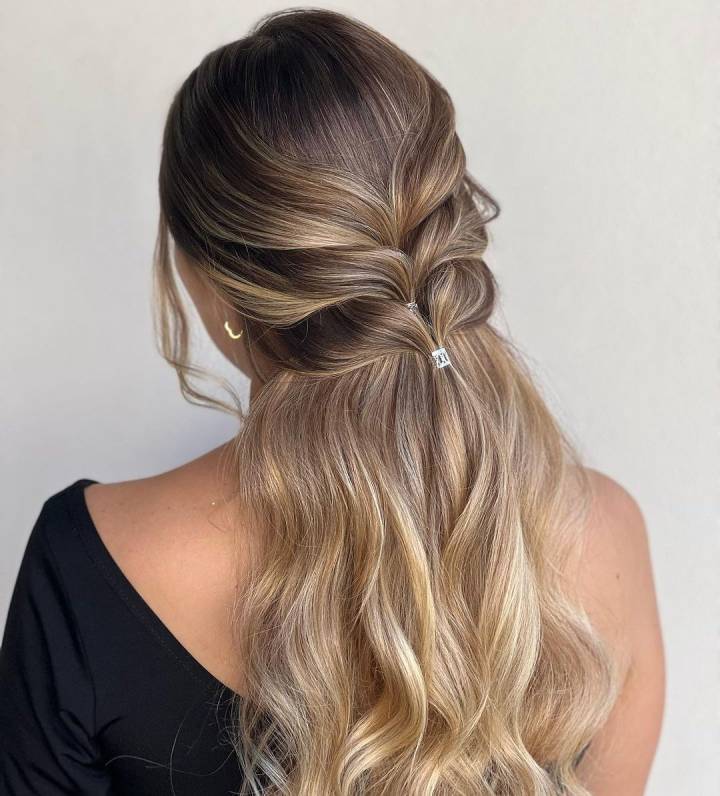 penteado semi preso para eventos casuais