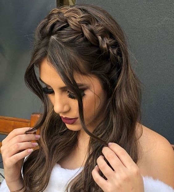penteados para afinar o rosto cabelo ondulado