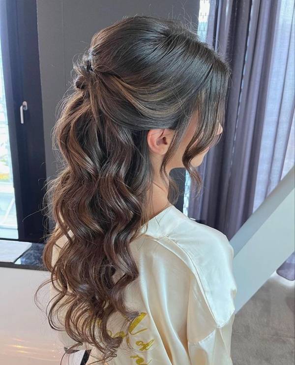 penteado convidada casamento moderno