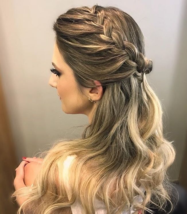 penteados semi presos para cabelo cacheado