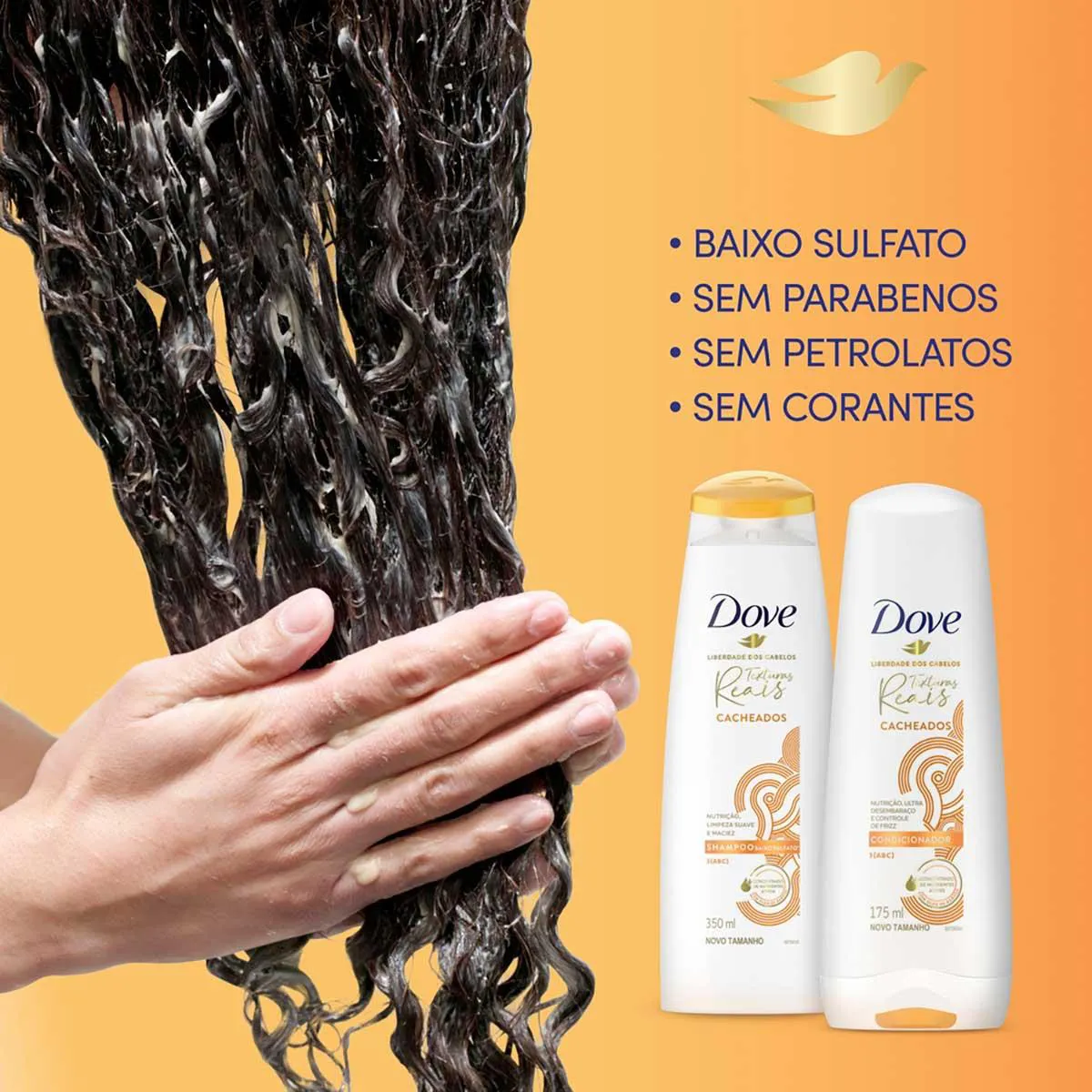 lavagem de cabelo cacheado