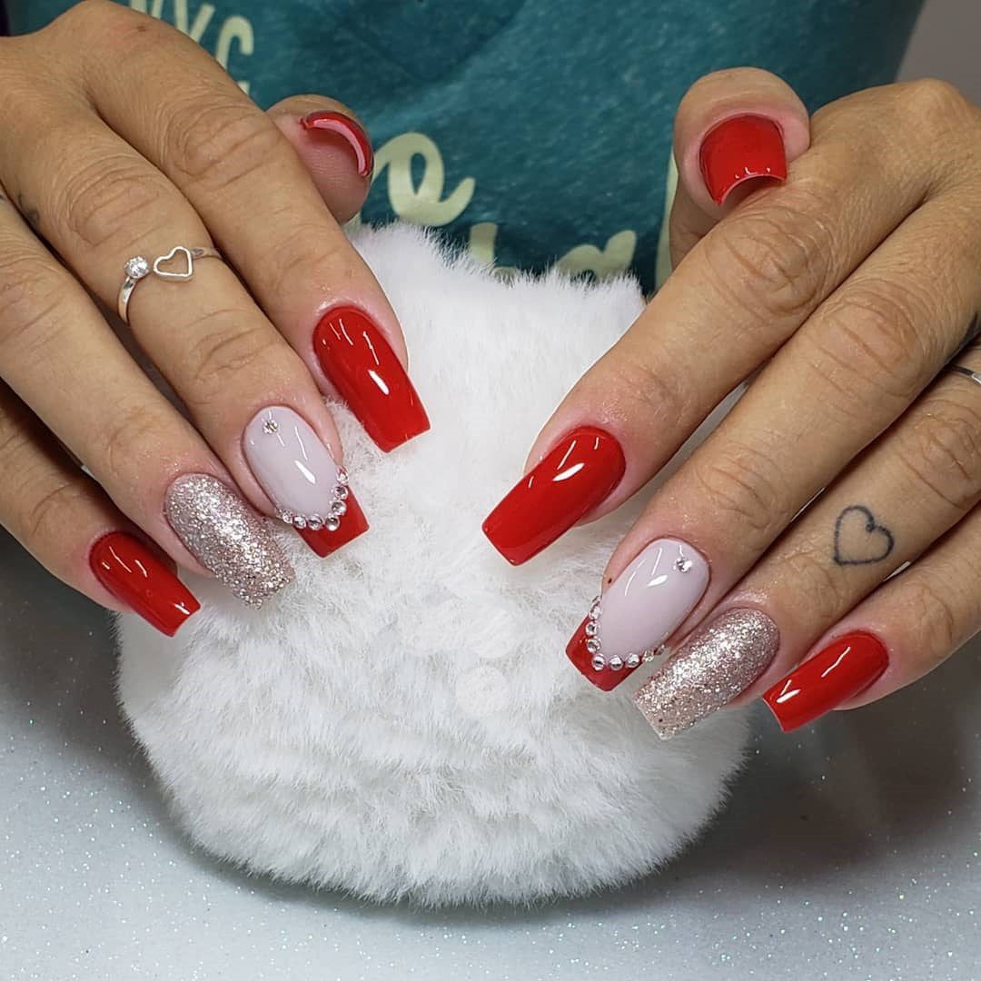 unhas postiças decoradas