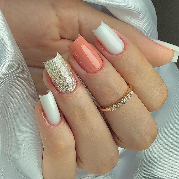 unhas com glitter simples
