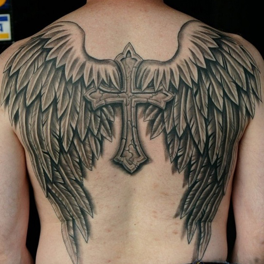 tatuagem de asas nas costas