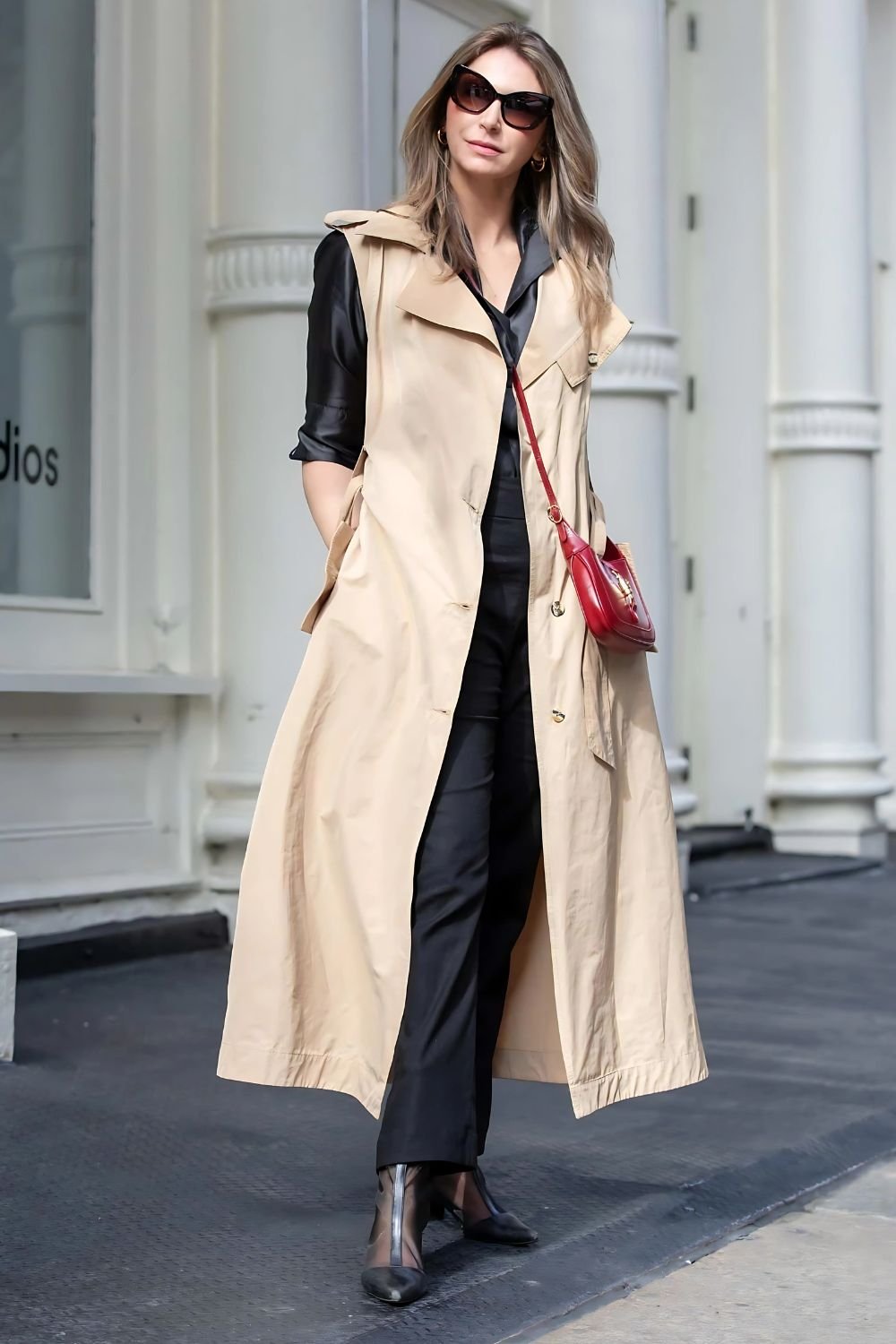 looks com trench coat