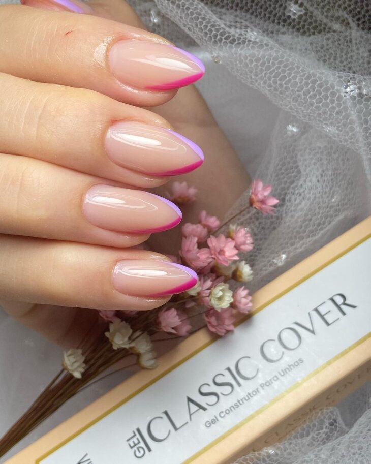 unhas almond decoradas em gel