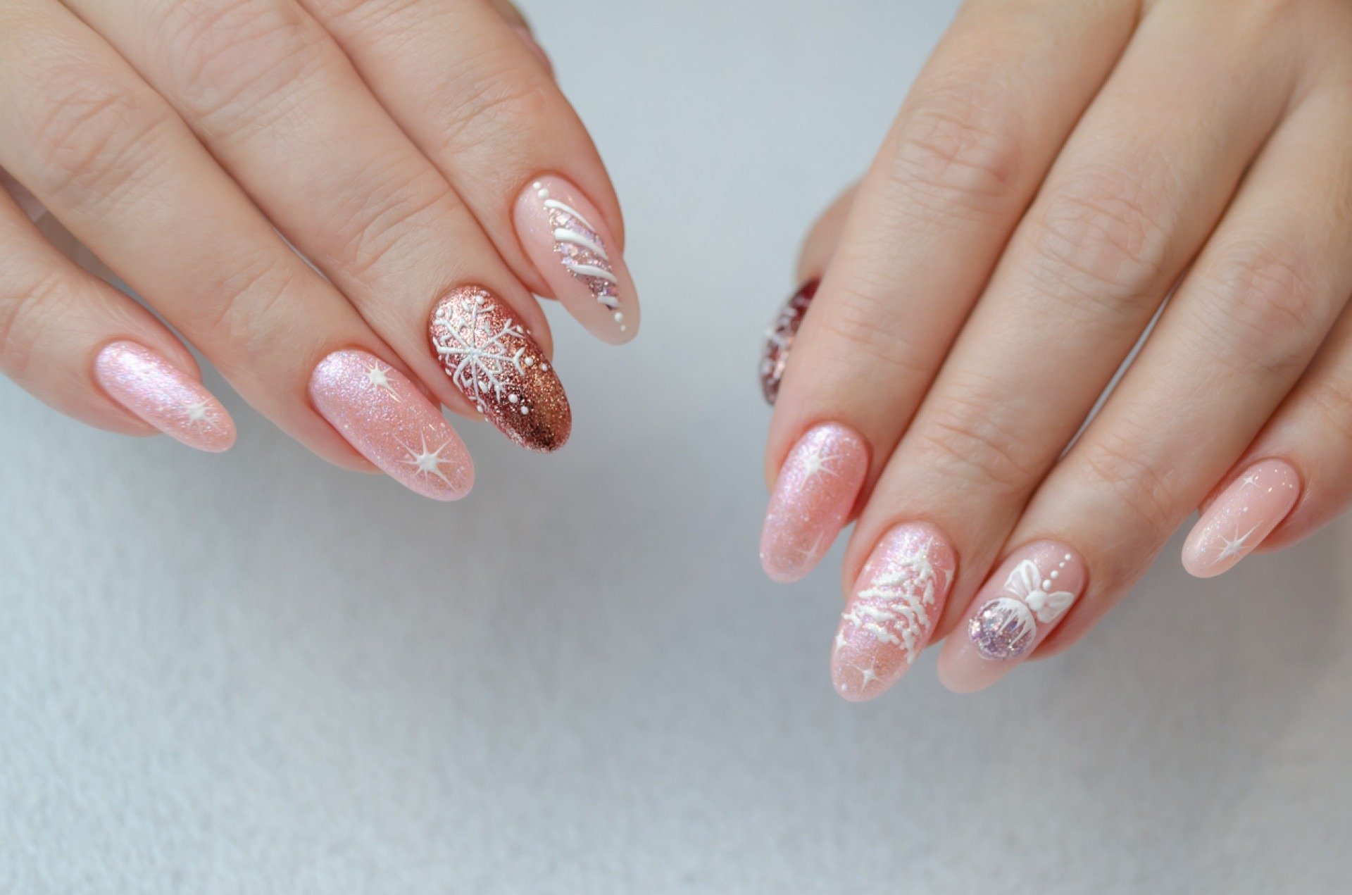 unha de gel decorada rosa para formatura