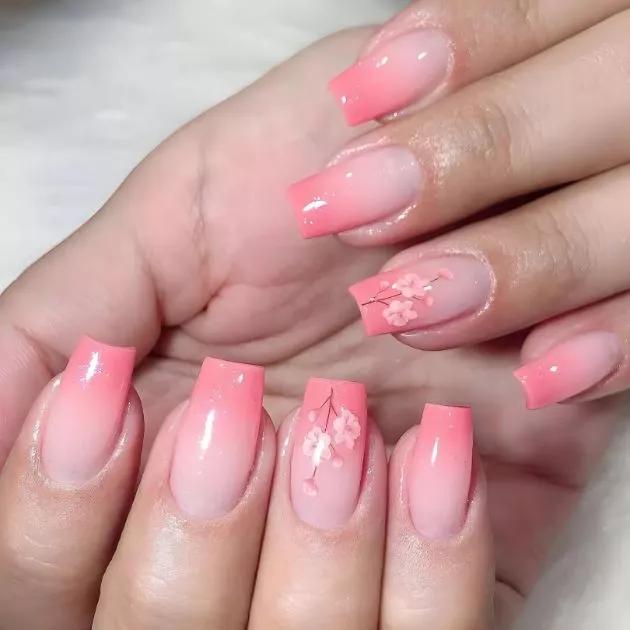 unha de gel francesa rosa delicada