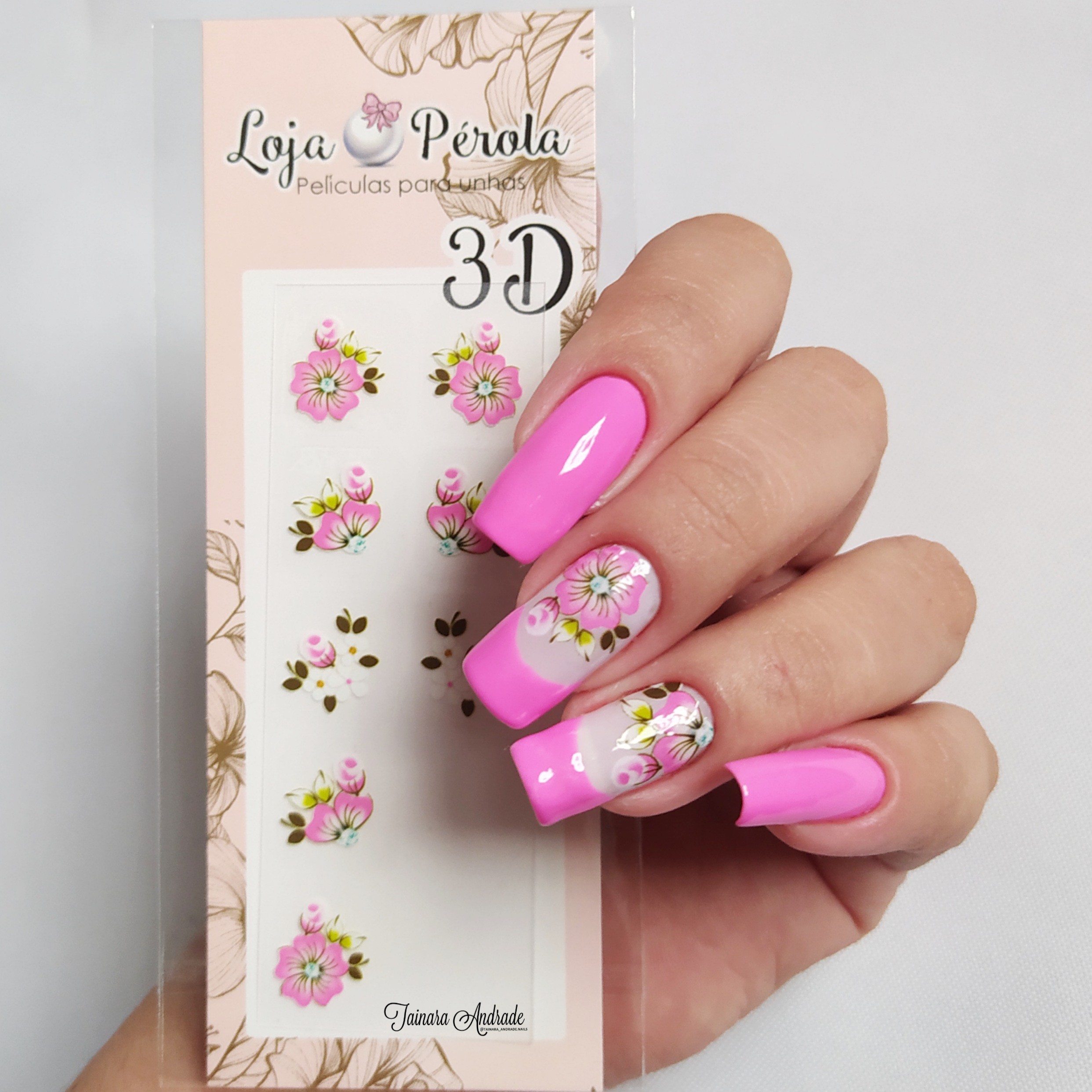 unha de gel decorada rosa e branco
