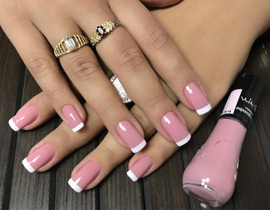 unha de gel efeito glazed donut rosa