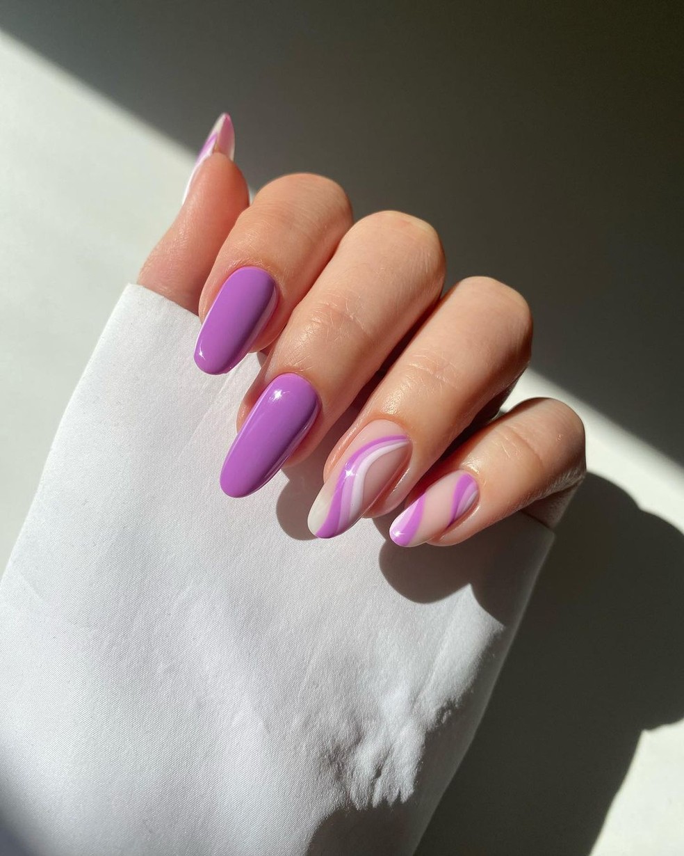 esmalte roxo claro