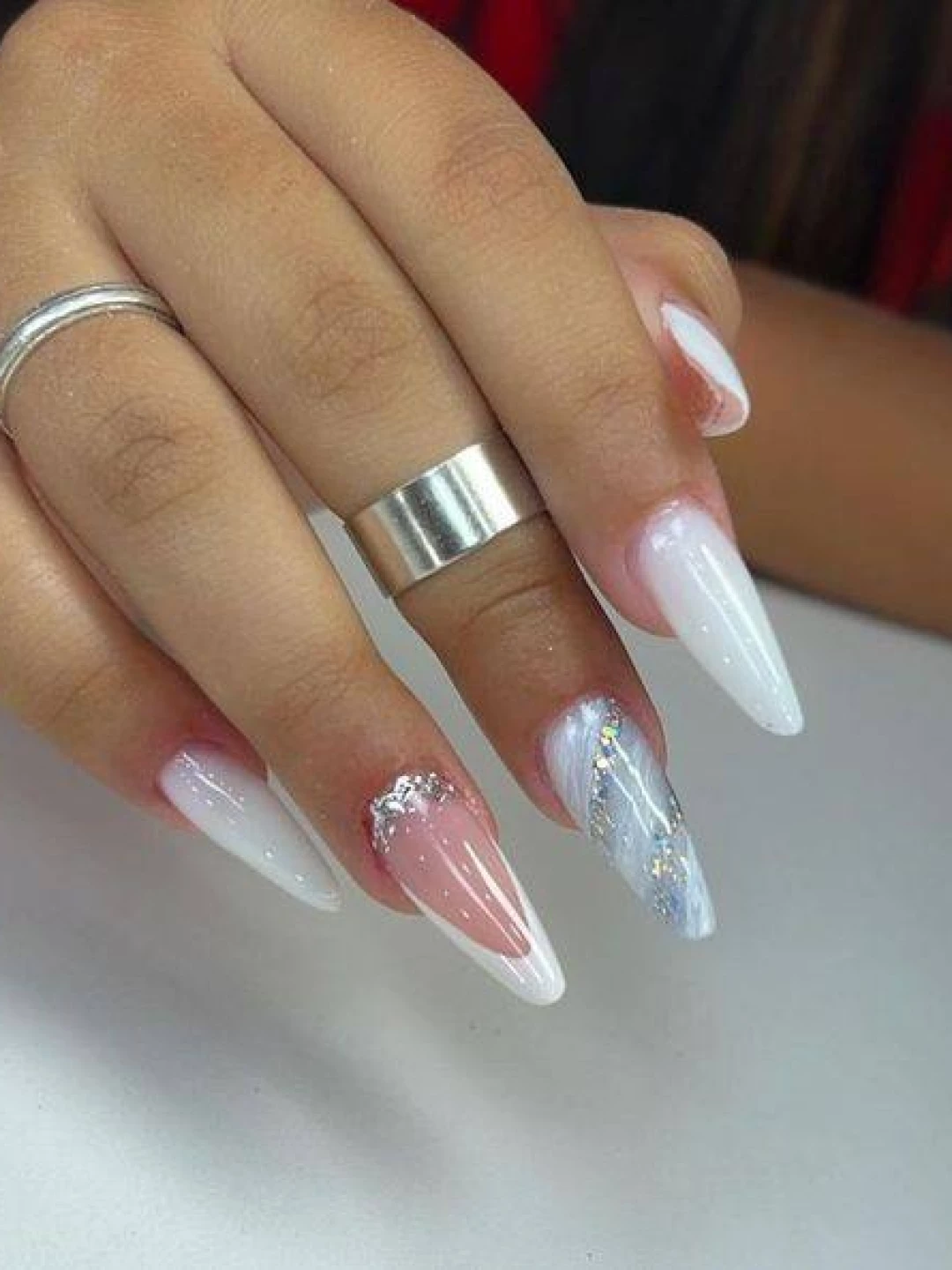 unha stiletto pontuda