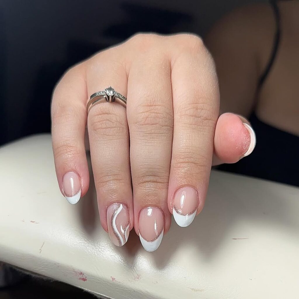 unhas almond francesinha reversa