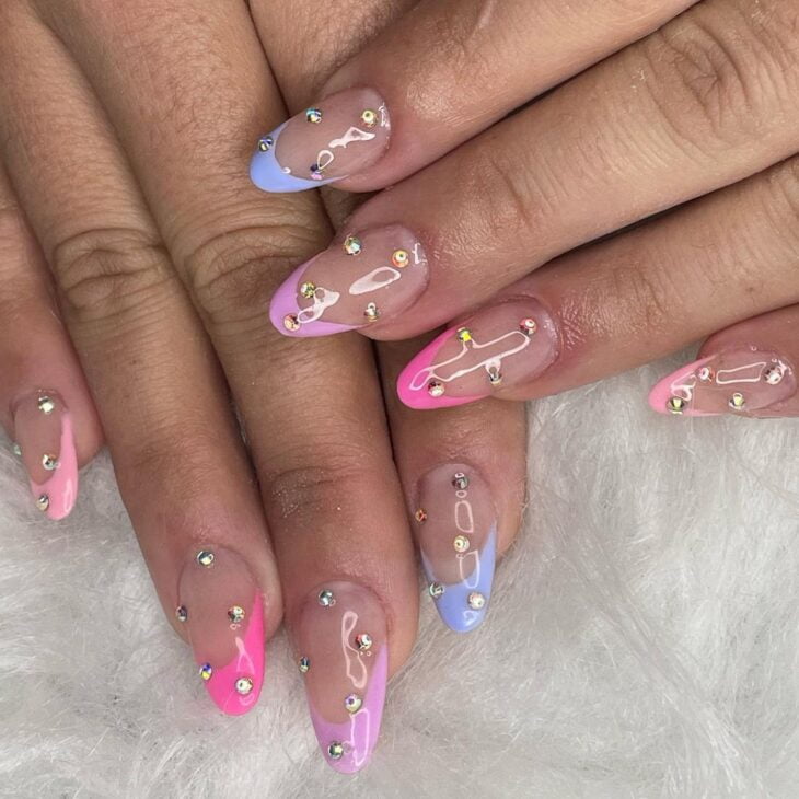 unhas almond francesinha sorriso