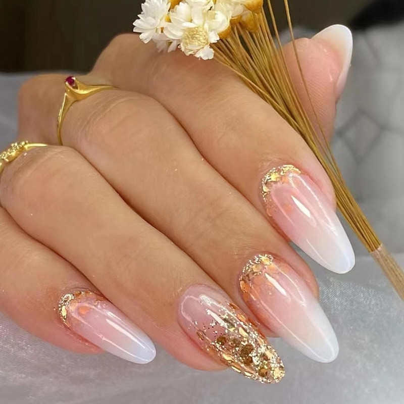 unhas almond francesinha decorada