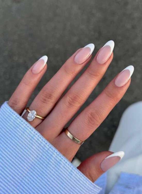 Unhas postiças amendoadas