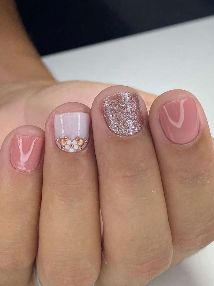 unhas curtas decoradas
