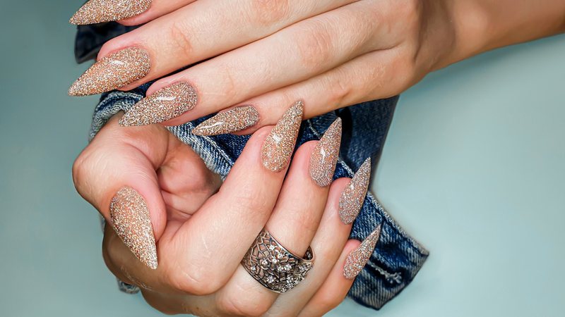 remoção de unhas de gel
