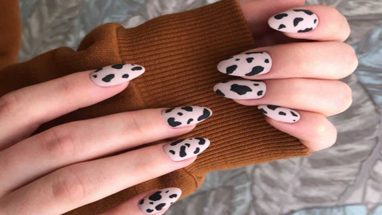 alongamento de unhas em gel