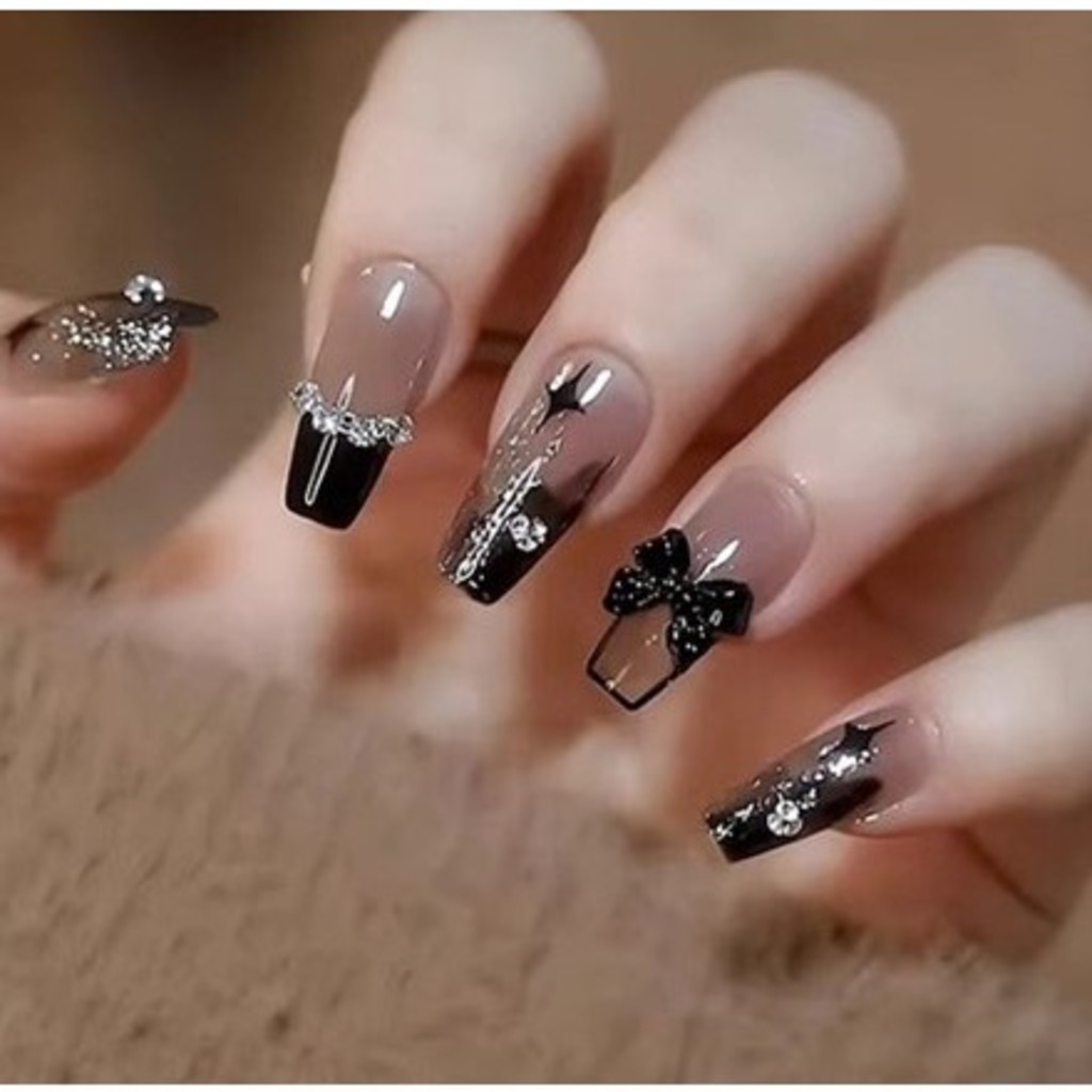 Unhas decoradas delicadas