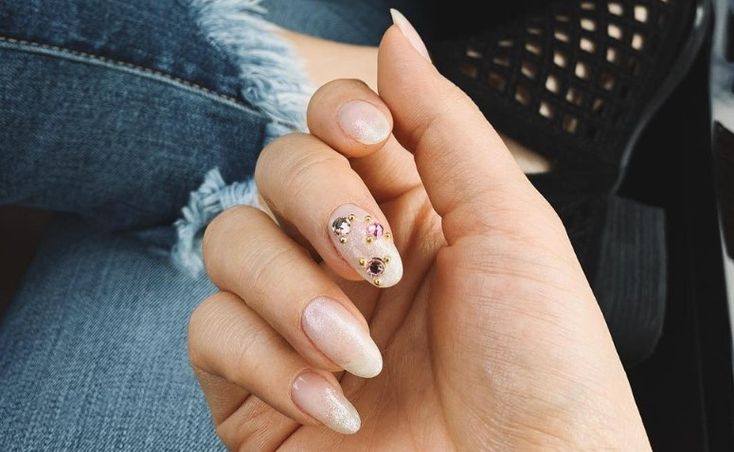unhas decoradas minimalistas 2026