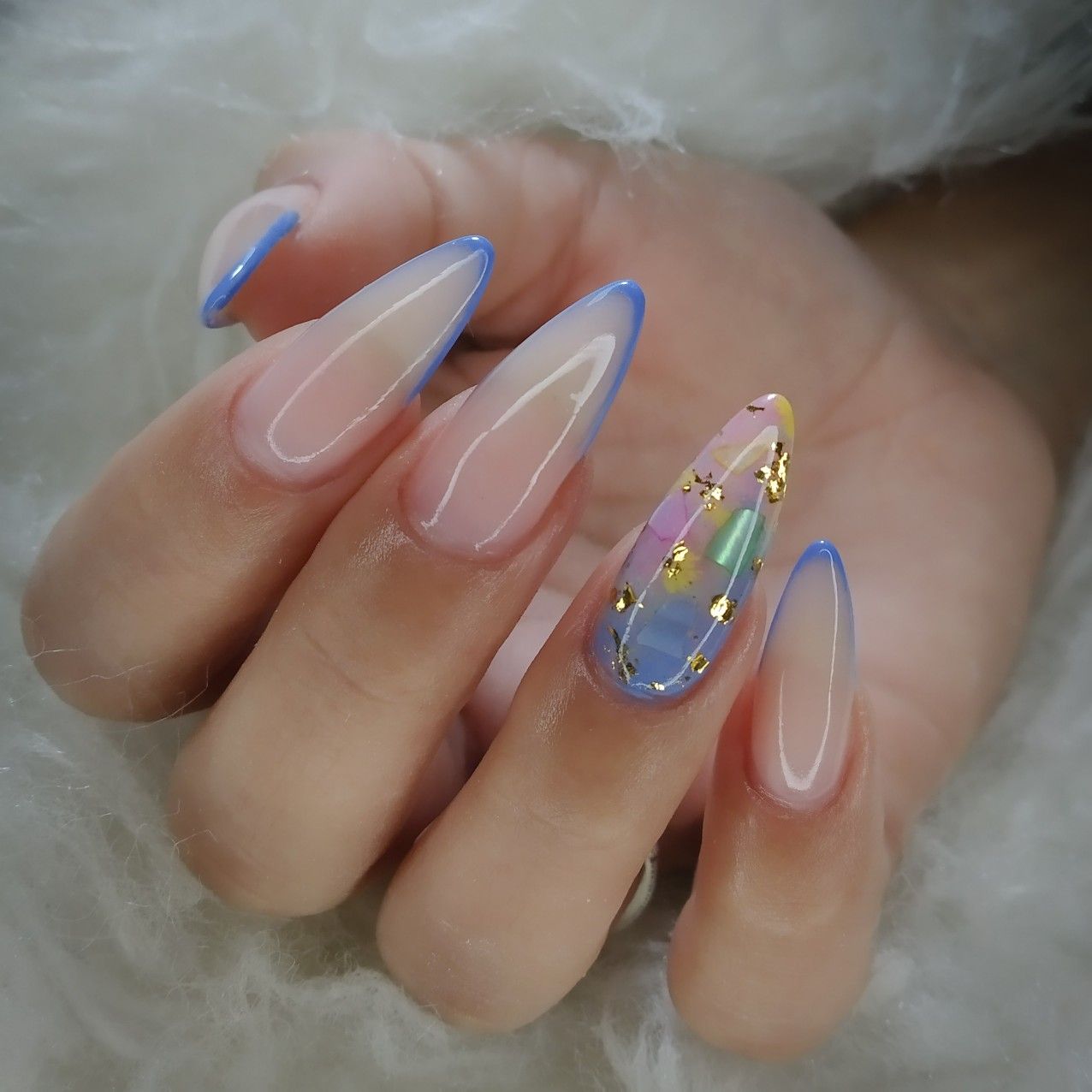 unhas francesinha almond