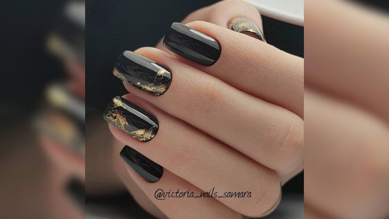 unhas pretas decoradas
