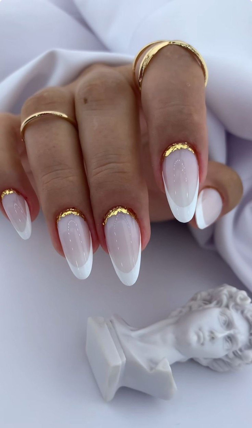 unhas redondas minimalistas