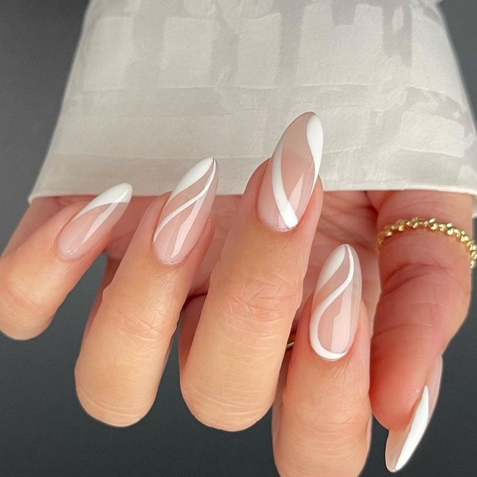 unhas redondas minimalistas