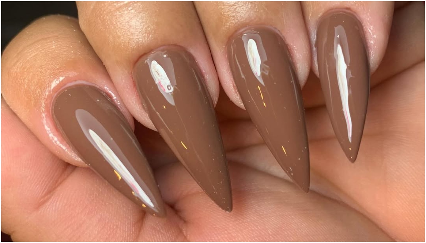 alongamento unha stiletto