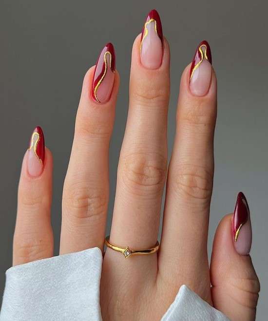Unhas francesinha vermelha