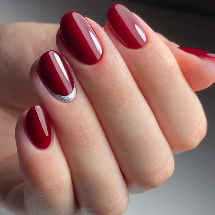 unhas vermelhas em gel sem cabine