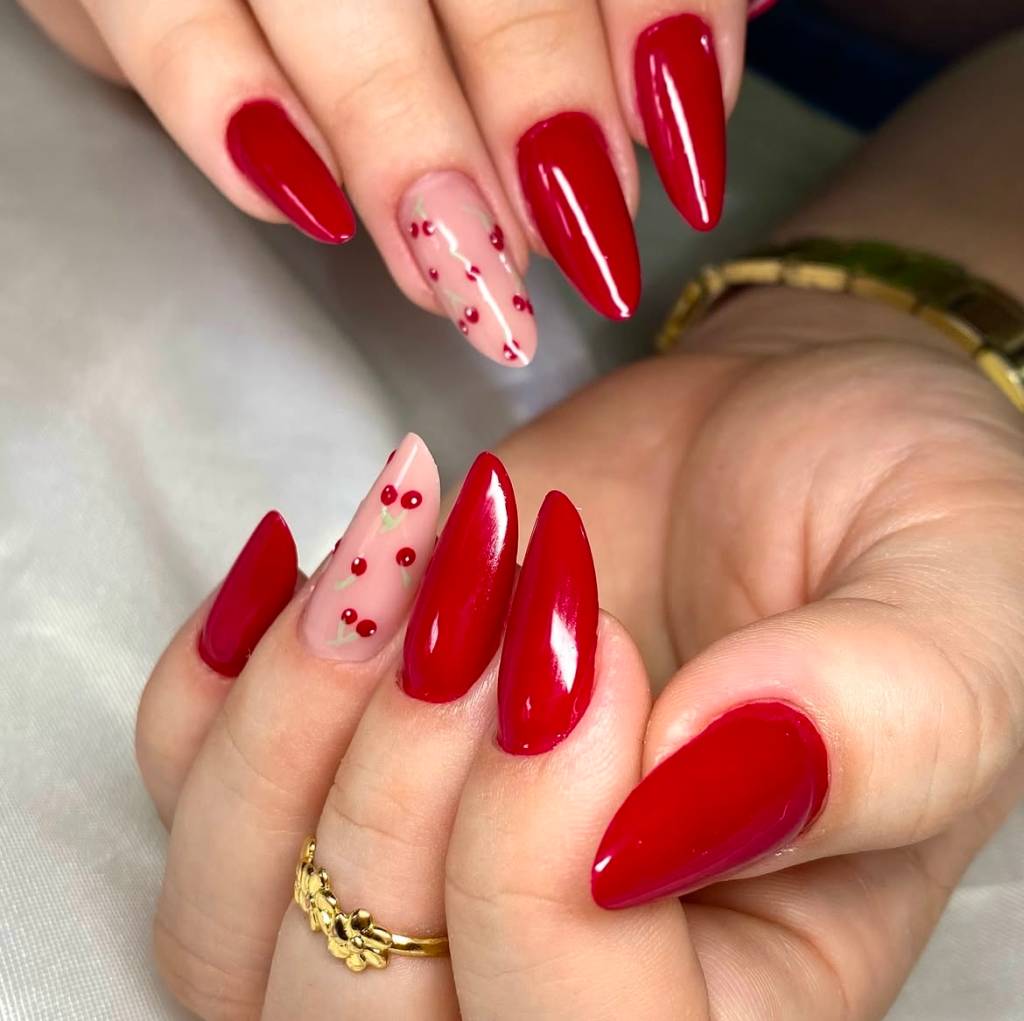 unhas vermelhas encapsuladas