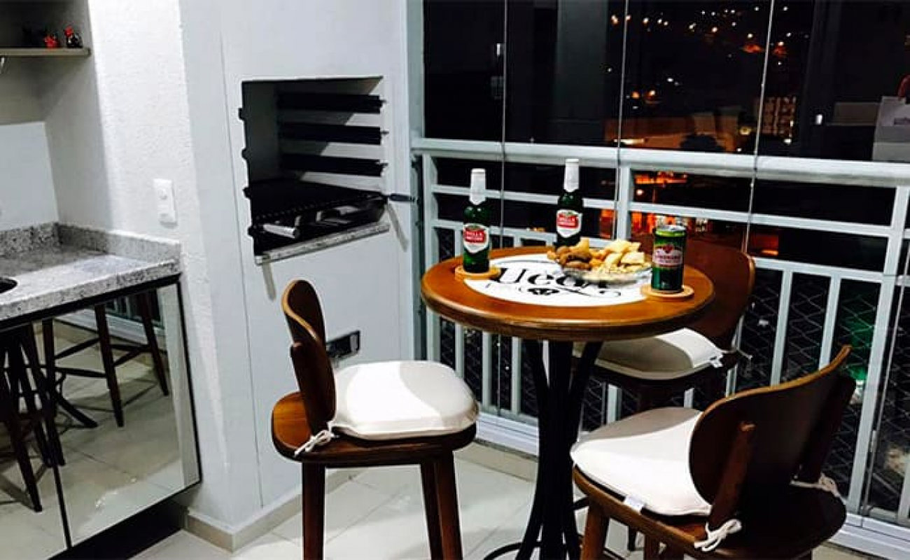 varanda gourmet pequena com churrasqueira