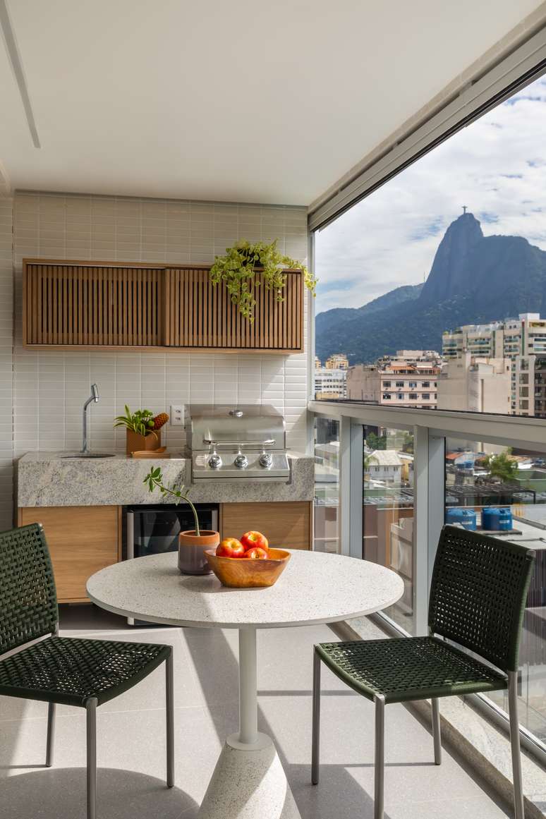 varanda gourmet pequena e charmosa