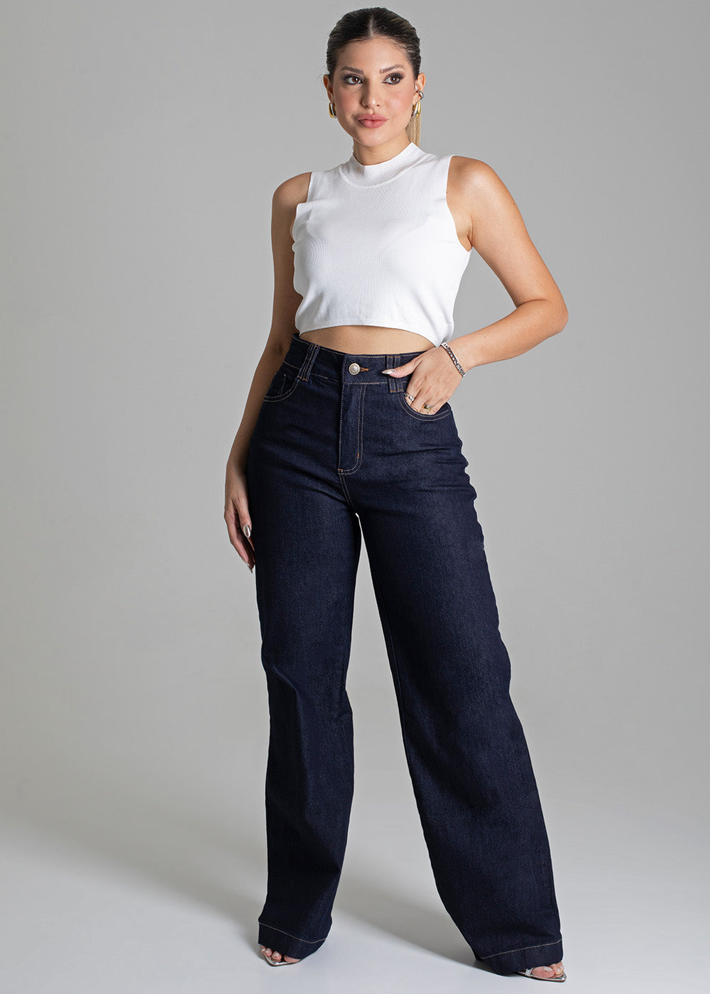 Calça jeans wide leg cintura alta