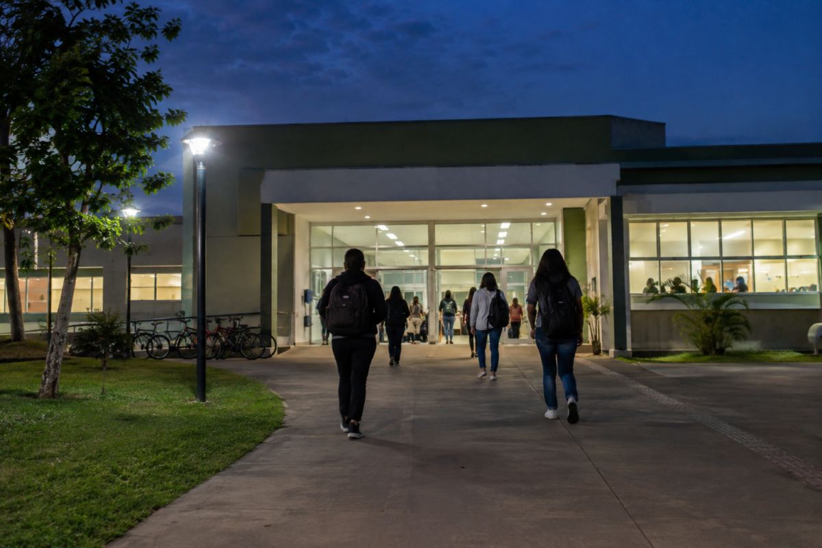 IFG abre 323 vagas gratuitas para jovens e adultos em dez câmpus