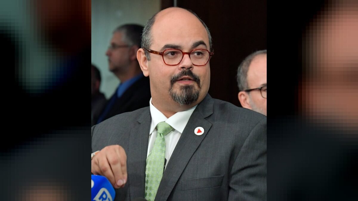 Mateus Simões diz que Cleitinho não está pronto para governar Minas Mateus Simões