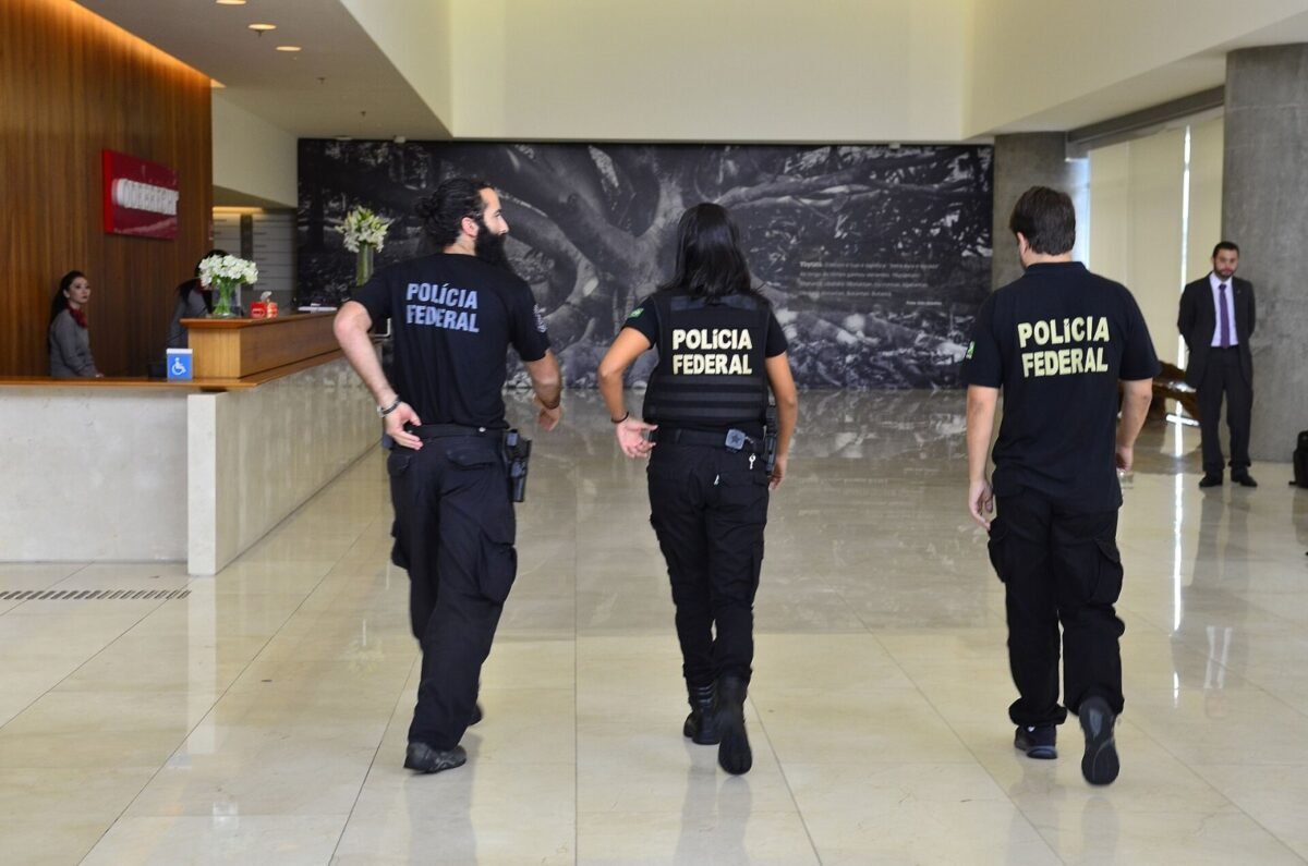 Mensagens atribuídas a Vorcaro mostram proximidade com políticos, diz PF Polícia Federal
