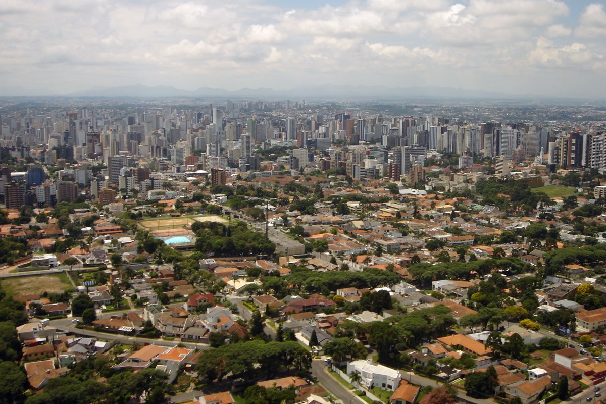 Obituário de Curitiba para domingo ainda não tinha registros, informa portal Curitiba