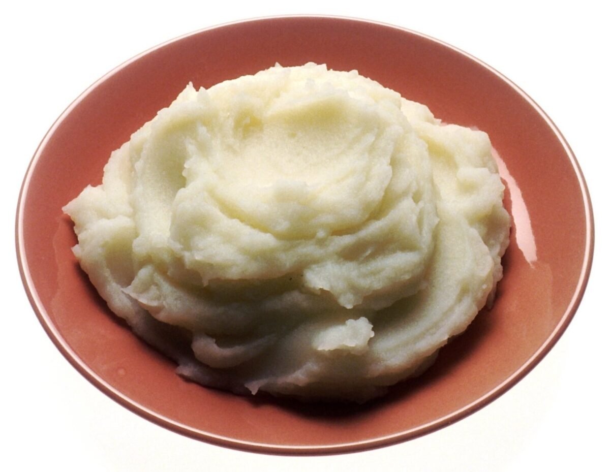 Por que o liquidificador pode deixar o purê de batata pegajoso Por que o liquidificador pode deixar o purê de batata pegajoso