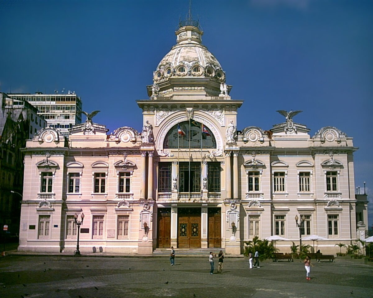 A pesquisa ouviu 900 eleitores da Bahia entre 20 e 23 de setembro.