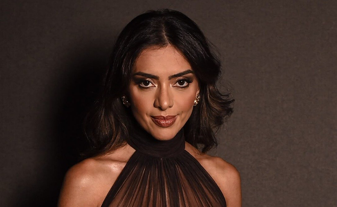 Sophia Martins lança Blindada Academy em live especial de Outubro Rosa